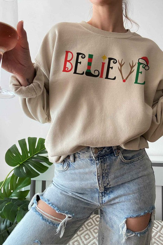 BELIEVE CHRISTMAS GRAPHIC SWEATSHIRT PLUS SIZE