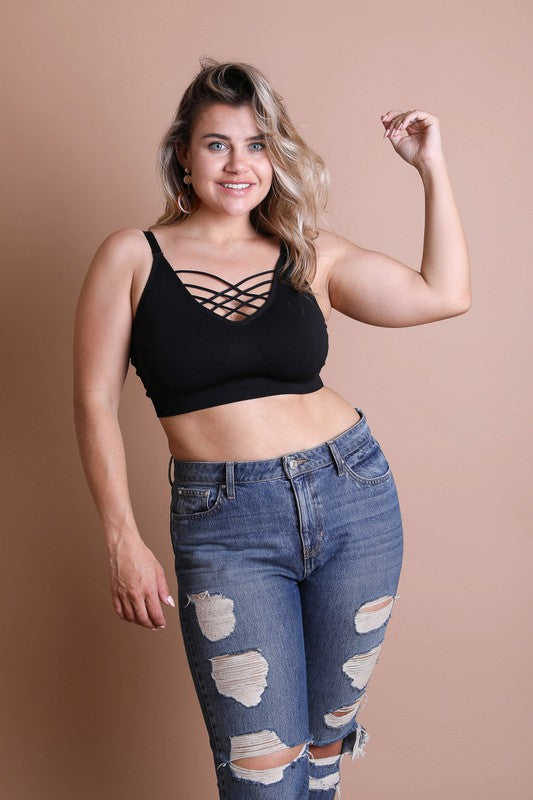 Plus Size Interwoven Strappy Front Bralette